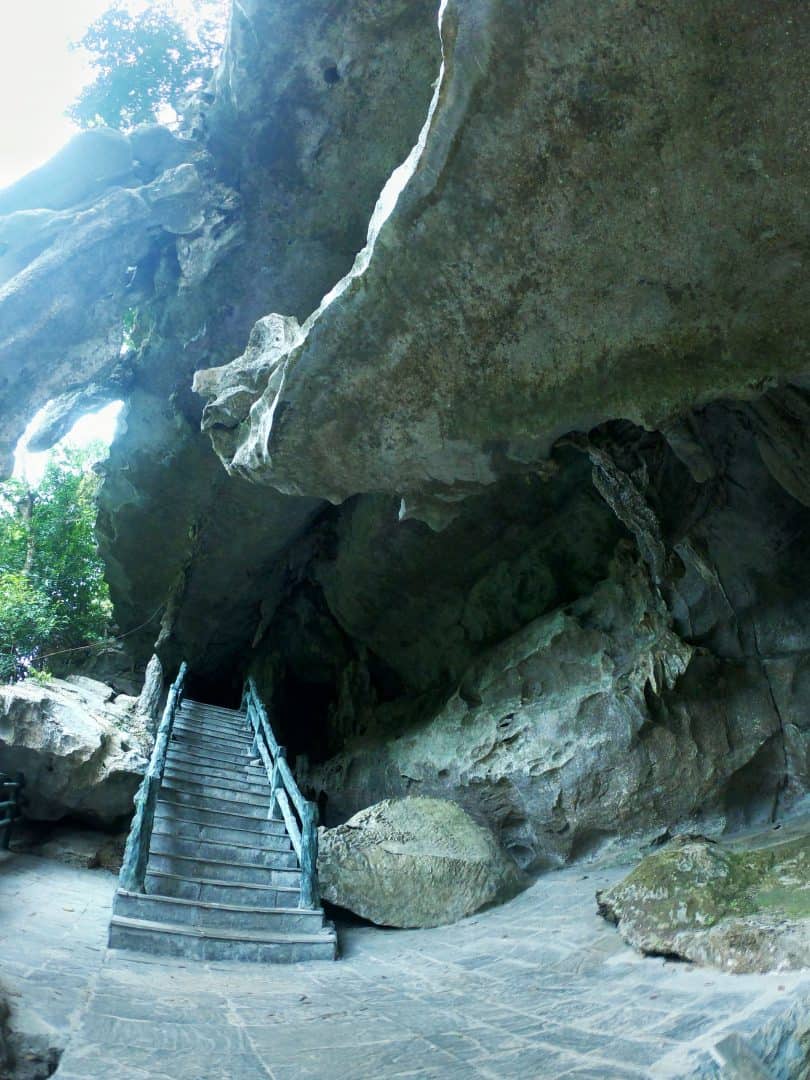 Trung Trang Caves